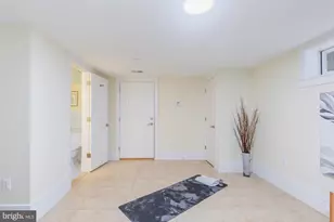 9715 Singleton Dr, Bethesda, MD 20817 - Photo 33
