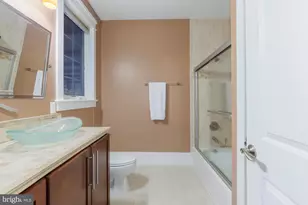 9715 Singleton Dr, Bethesda, MD 20817 - Photo 15