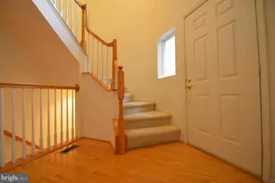325 Winter Walk Dr, Gaithersburg, MD 20878 - Photo 3