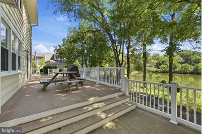 10211 Lakewood Drive, Rockville, MD 20850 - Photo 9
