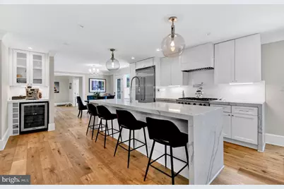7601 Persimmon Tree Lane, Bethesda, MD 20817 - Photo 5