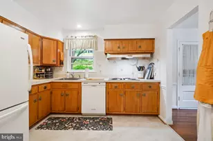 8504 Sundale Dr, Silver Spring, MD 20910 - Photo 3