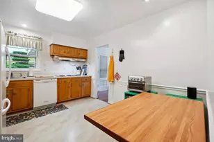 8504 Sundale Dr, Silver Spring, MD 20910 - Photo 5