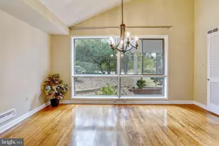 6048 Rossmore Dr, Bethesda, MD 20814 - Photo 5