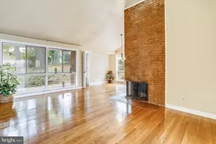 6048 Rossmore Dr, Bethesda, MD 20814 - Photo 3