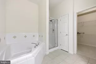 7 Booth St, Gaithersburg, MD 20878 - Photo 37