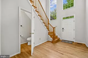 2 Seneca Forest Ct, Germantown, MD 20876 - Photo 5