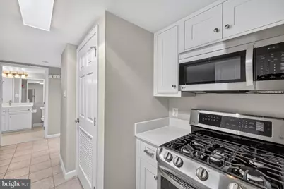 11710 Old Georgetown Rd. #409, North Bethesda, MD 20852 - Photo 9