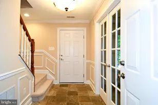589 Cedar Spring St, Gaithersburg, MD 20877 - Photo 3