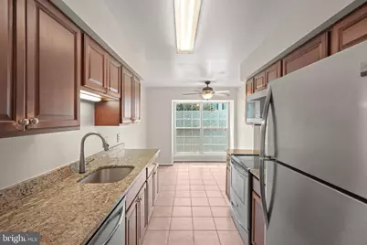 12405 Gooderham Way, Gaithersburg, MD 20878 - Photo 9