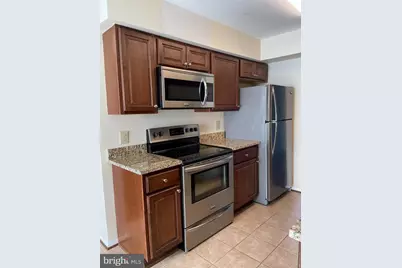 12405 Gooderham Way, Gaithersburg, MD 20878 - Photo 5