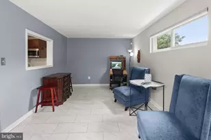 11400 Cloverhill Dr, Silver Spring, MD 20902 - Photo 15