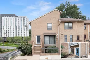 4 Dudley Ct, Bethesda, MD 20814 - Photo 27