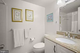 4 Dudley Ct, Bethesda, MD 20814 - Photo 23