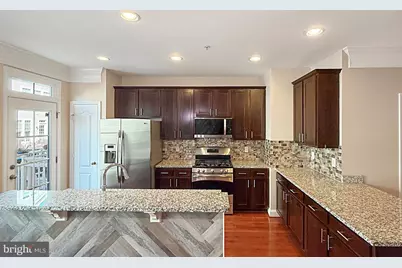 11922 Weybridge Lane, Germantown, MD 20876 - Photo 3