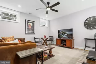 907 Maple Ave, Rockville, MD 20851 - Photo 33
