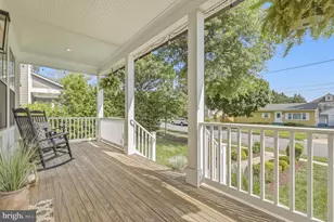 907 Maple Ave, Rockville, MD 20851 - Photo 5