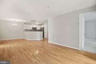 18705 Sparkling Water Dr, Germantown, MD 20874 - Photo 11