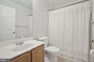 18705 Sparkling Water Dr, Germantown, MD 20874 - Photo 19
