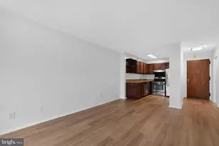 5225 Pooks Hill Rd, Bethesda, MD 20814 - Photo 9