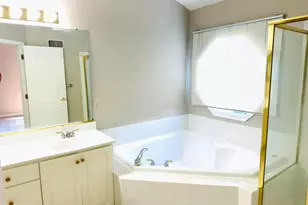 1005 Grand Oak Way, Rockville, MD 20852 - Photo 9