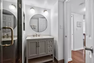 10101 Grosvenor Pl, North Bethesda, MD 20852 - Photo 9
