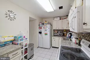 18527 Tarragon Way, Germantown, MD 20874 - Photo 7