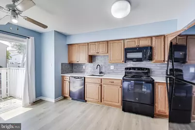 20117 Locustdale Drive #306, Germantown, MD 20876 - Photo 9
