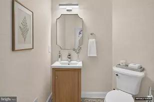 13621 Pine View Ln, Rockville, MD 20850 - Photo 27