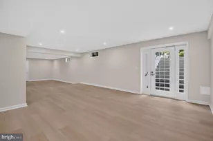 13621 Pine View Ln, Rockville, MD 20850 - Photo 45