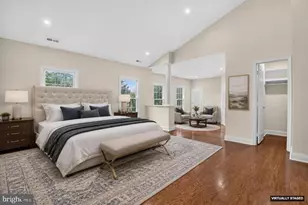 13621 Pine View Ln, Rockville, MD 20850 - Photo 29