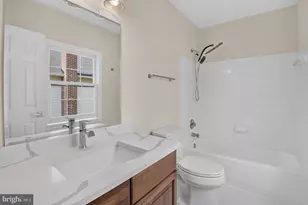 13621 Pine View Ln, Rockville, MD 20850 - Photo 41