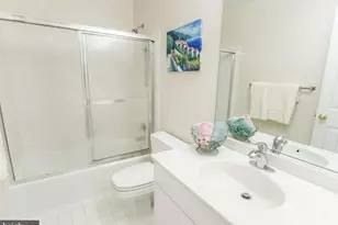 9720 Holloway Hill Ct, Potomac, MD 20854 - Photo 17