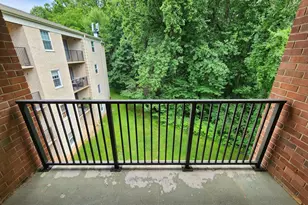884 College Pkwy, Rockville, MD 20850 - Photo 19