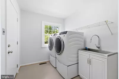 8105 Buckspark Lane E, Potomac, MD 20854 - Photo 23