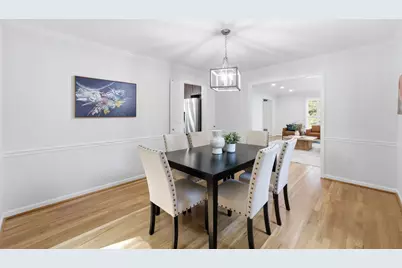 8105 Buckspark Lane E, Potomac, MD 20854 - Photo 9