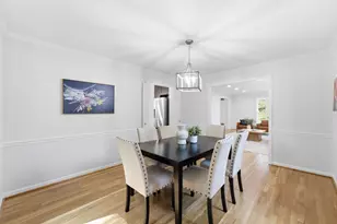 8105 Buckspark Ln E, Potomac, MD 20854 - Photo 9
