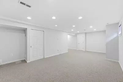 8105 Buckspark Lane E, Potomac, MD 20854 - Photo 43