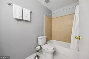 7919 Foxcrest Ct, Potomac, MD 20854 - Photo 41