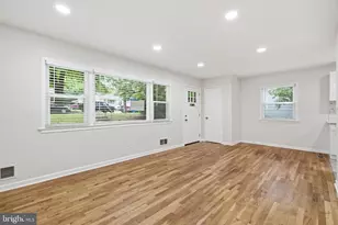 18 Grandin Cir, Rockville, MD 20851 - Photo 3