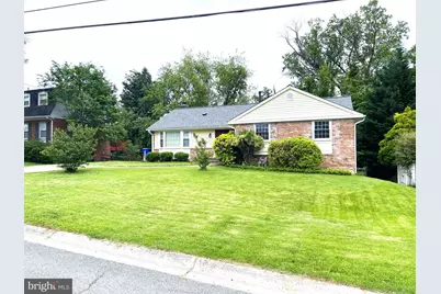 8410 Buckhannon Drive, Potomac, MD 20854 - Photo 3