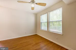 19 Pickering Ct, Germantown, MD 20874 - Photo 9