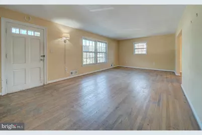 9842 Belhaven Road, Bethesda, MD 20817 - Photo 5