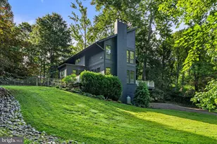 8025 Riverside Dr, Cabin John, MD 20818 - Photo 59