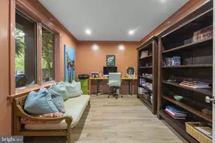8025 Riverside Dr, Cabin John, MD 20818 - Photo 21