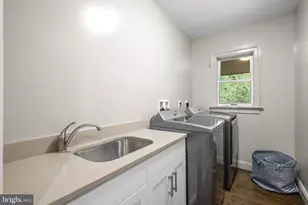 8025 Riverside Dr, Cabin John, MD 20818 - Photo 45