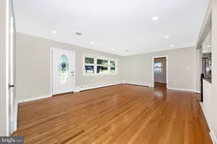 16215 Redland Rd, Rockville, MD 20855 - Photo 5