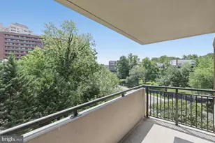 4620 N Park Ave, Chevy Chase, MD 20815 - Photo 9