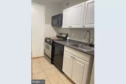 10201 Grosvenor Place #1628, Rockville, MD 20852 - Photo 13