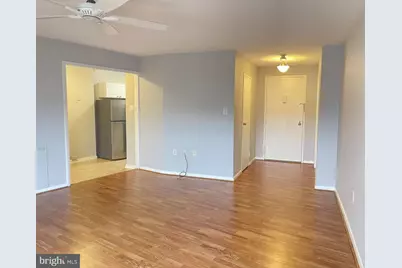 10201 Grosvenor Place #1628, Rockville, MD 20852 - Photo 5
